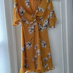 Francescas Boutique Yellow Floral Dress | Color: Yellow | Size: Mj | Gicost's Closet
